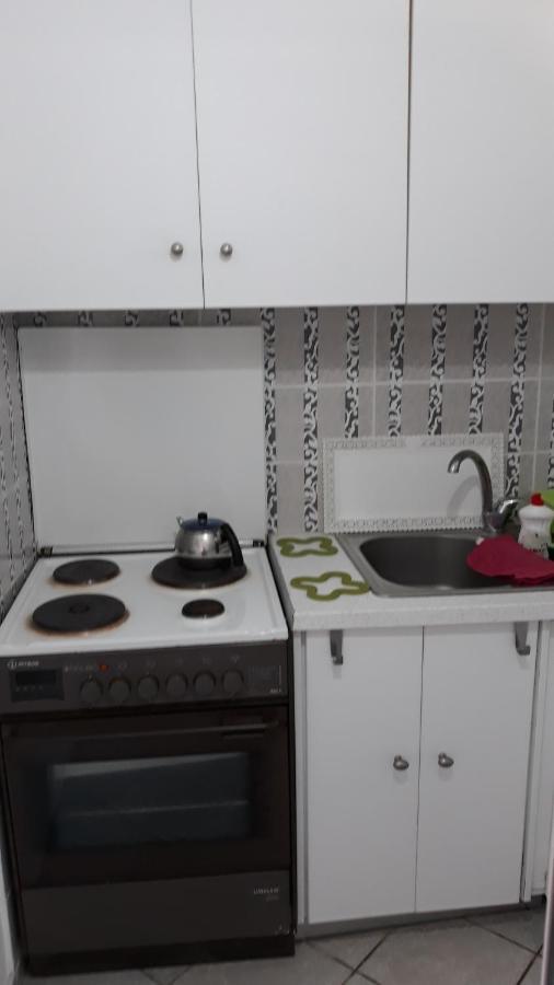★ Meniko'S House ★ Cozy Nest Apartment Himare Ruang foto